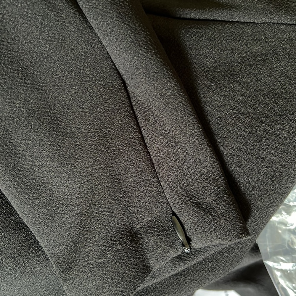 Tuckernuck Black Off-the-Shoulder Long Sleeve Top - Picture 6 of 8